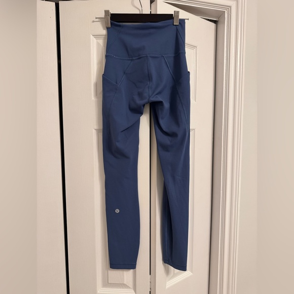 Wunder Train High-Rise Tight with Pockets 25” in Pitch Blue. SIZE 2 - Picture 5 of 7